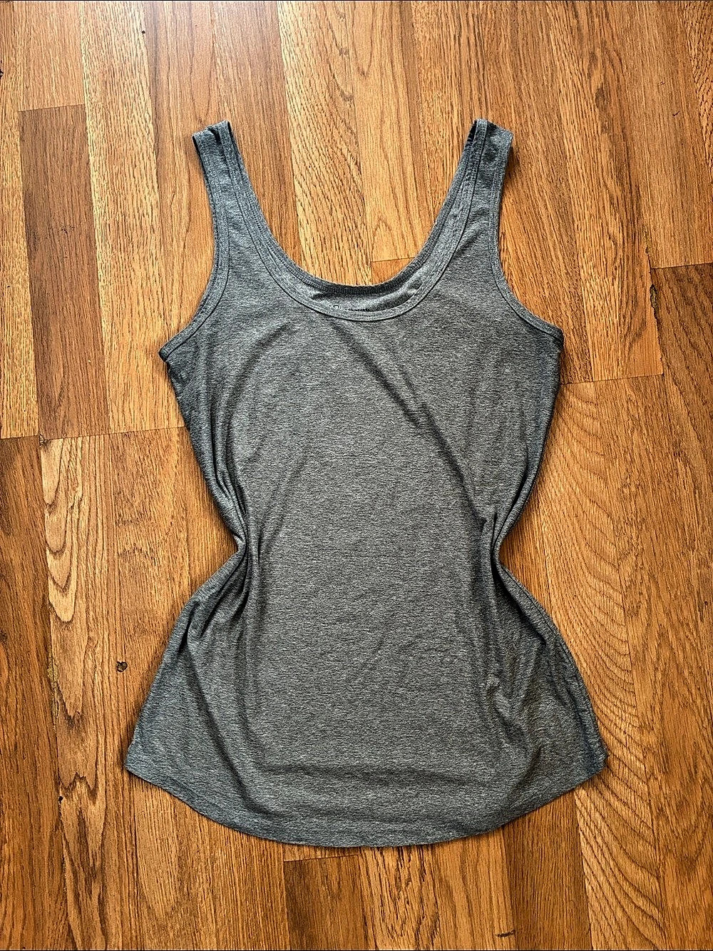 No Boundaries Scoop Neck Tank Top Gray Large